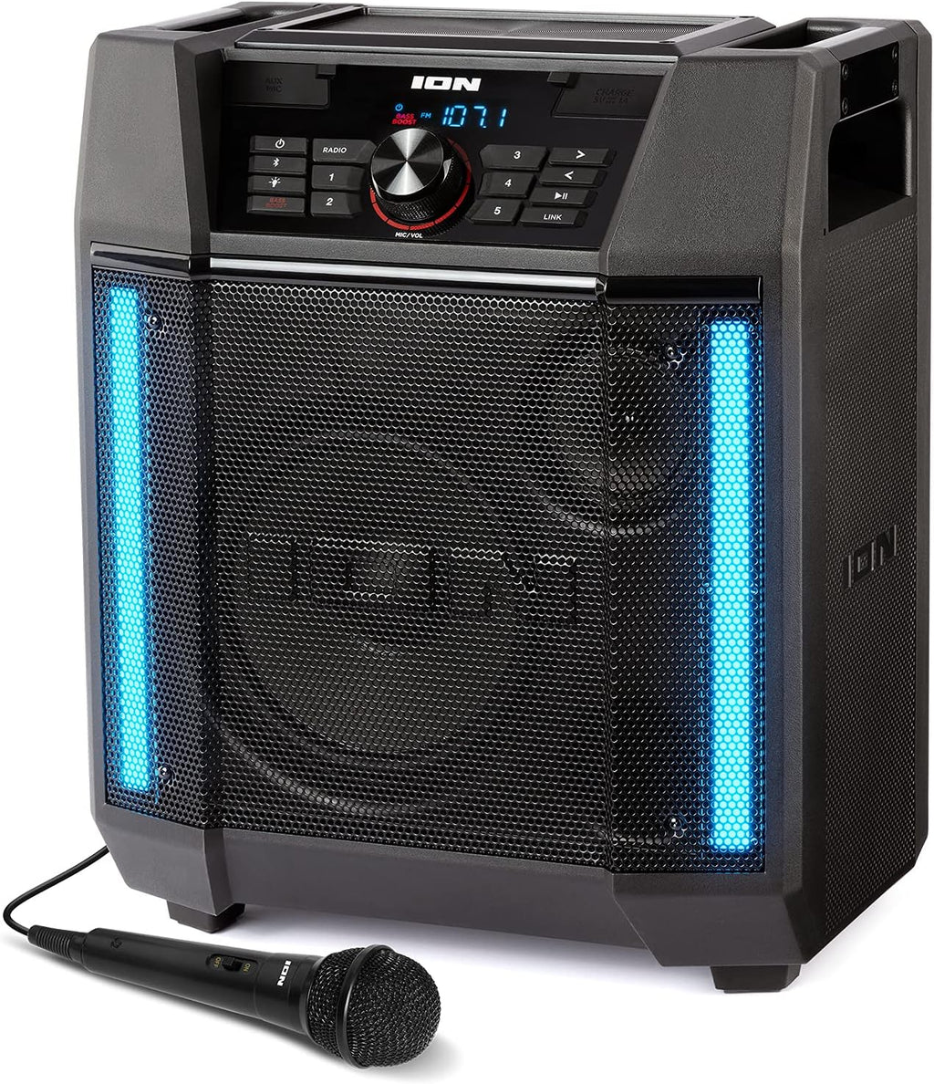 ION Audio Adventurer IPA131 Tragbarer Bluetooth-Lautsprecher – Wasserdichter, kabelloser Outdoor-Lautsprecher mit AM/FM-Radio, USB-Ladefunktion und langer Akkulaufzeit