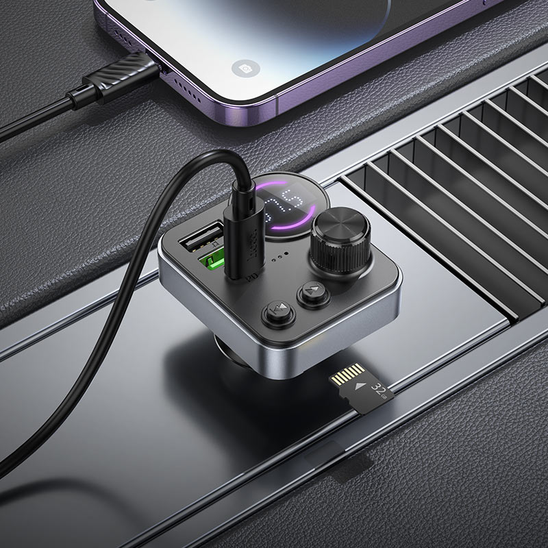 HOCO E86 48W Bluetooth FM Transmitter & Schnellladegerät fürs Auto – PD30W USB-C + QC3.0 Dual Port, Freisprechanrufe, RGB-Display